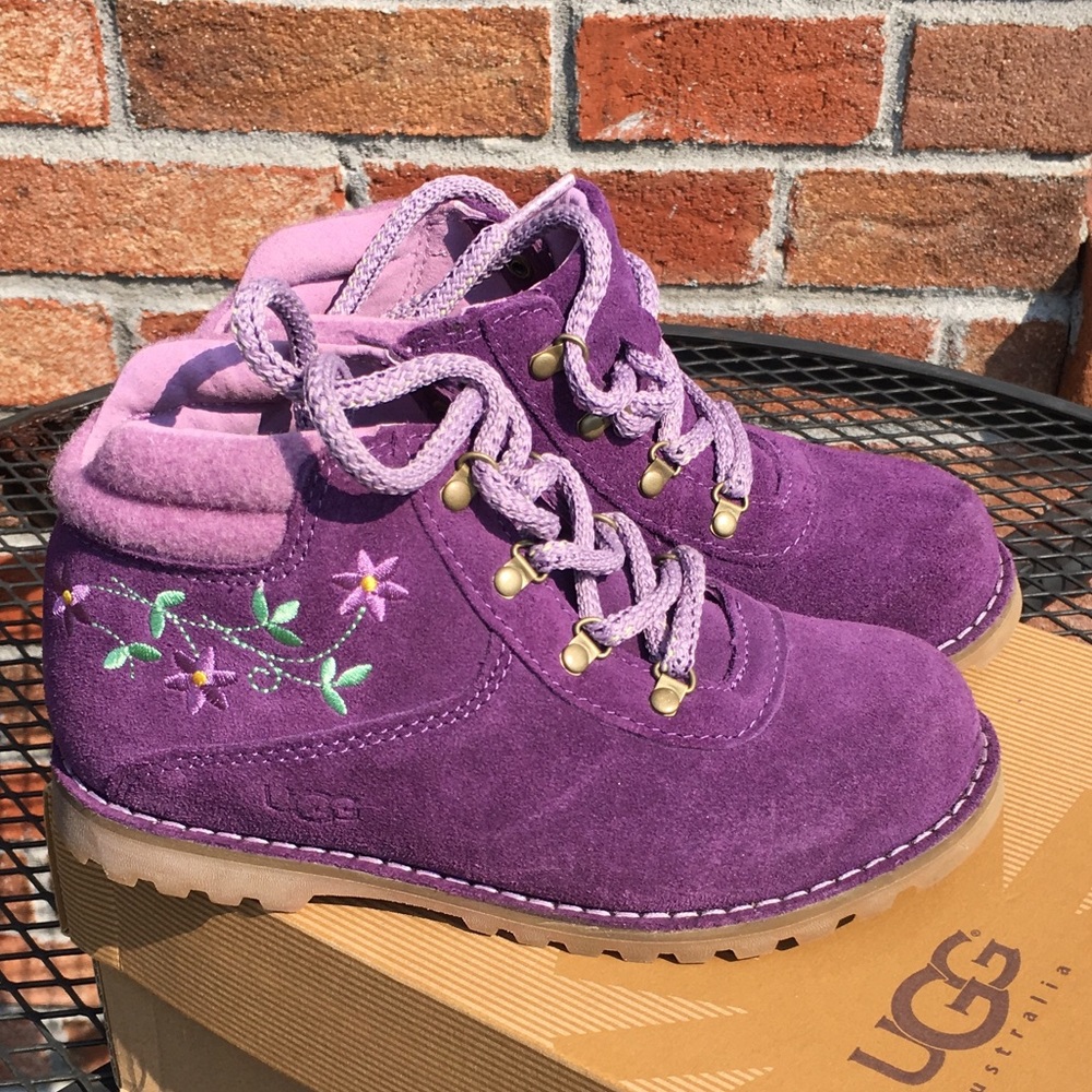 Ugg Girls Suede Laced Booties. Sz 12T. Lug Sole.